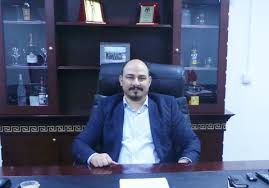 Yusuf kısa kıbrısda iş adamlarını dolandırıyor